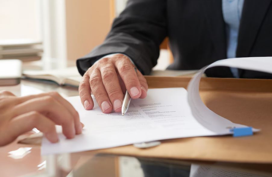 Días de permisos retribuidos disfrutados en días laborales